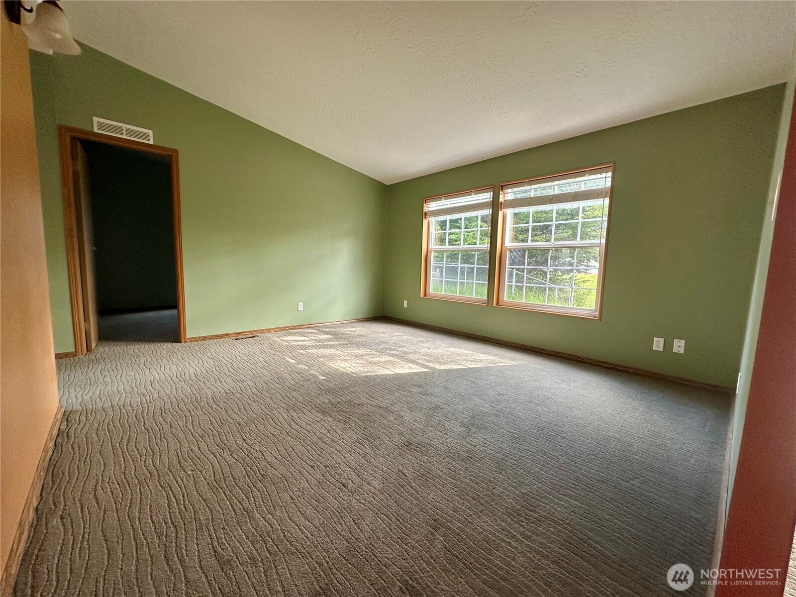 61 Simmons Street Sekiu WA 98381