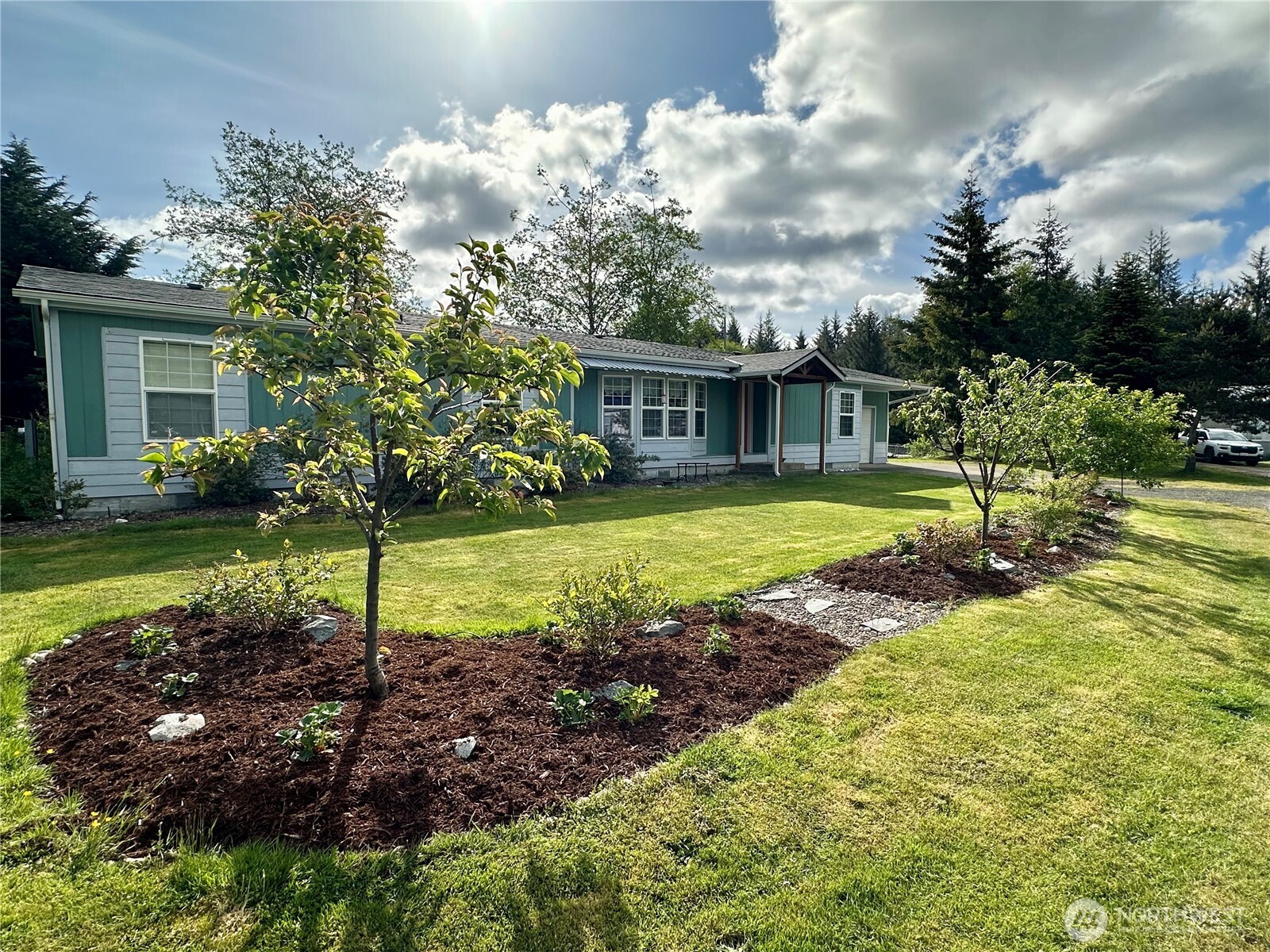 61 Simmons Street Sekiu WA 98381