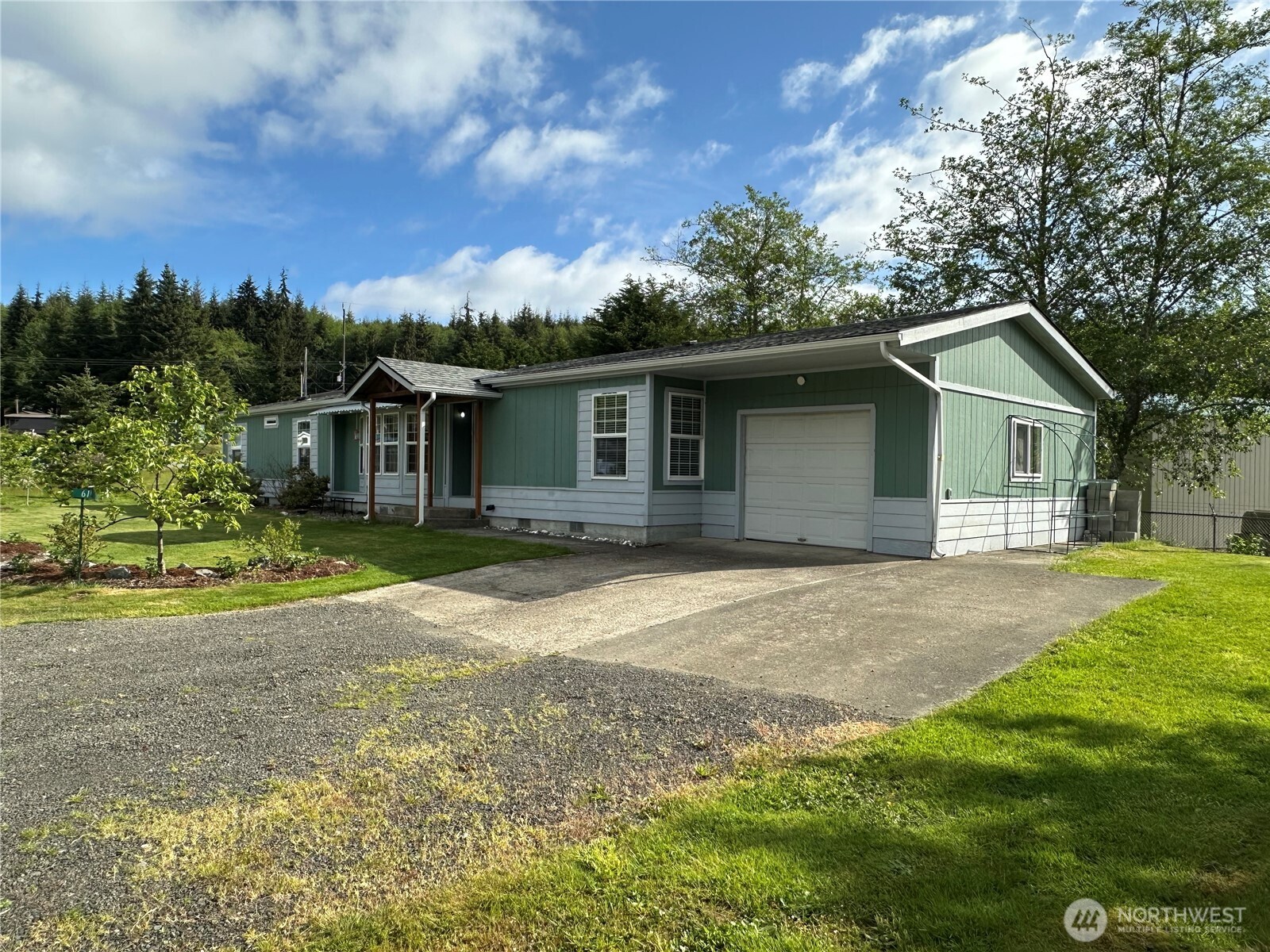 61 Simmons Street Sekiu WA 98381