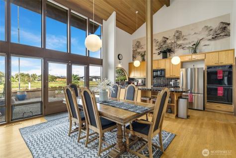 2180 Cove Drive Oak Harbor WA 98277