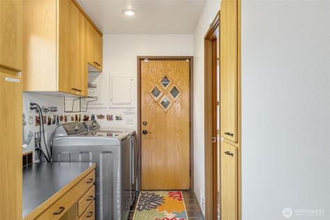 2180 Cove Drive Oak Harbor WA 98277