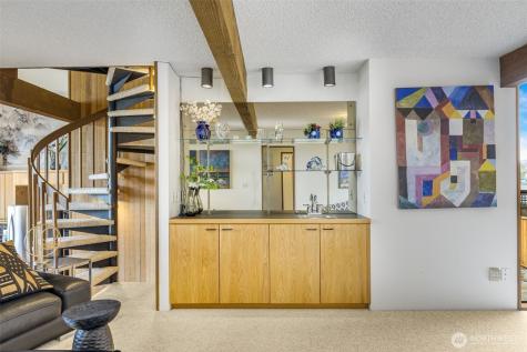 2180 Cove Drive Oak Harbor WA 98277
