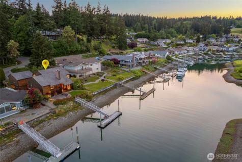2180 Cove Drive Oak Harbor WA 98277
