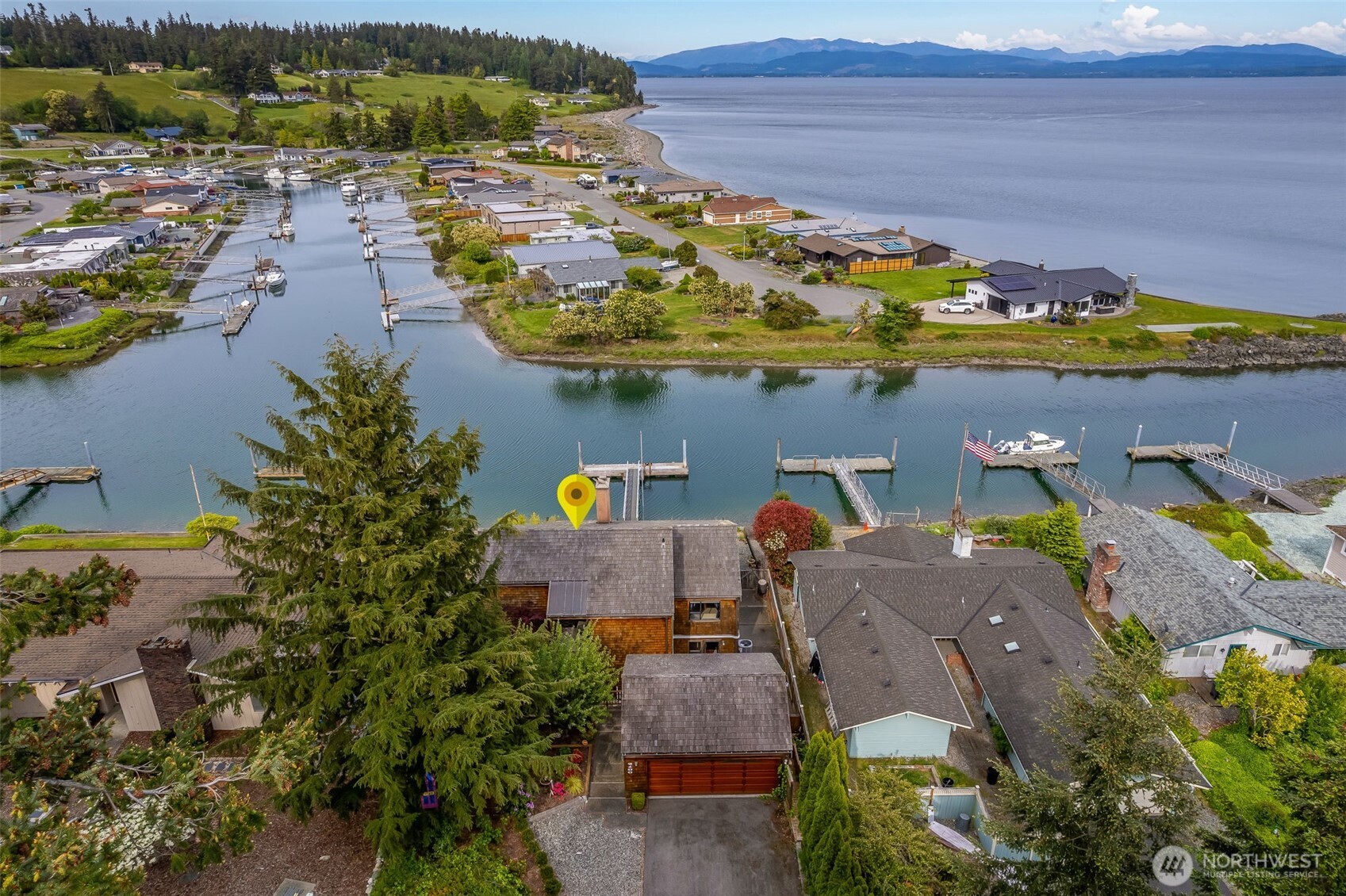 2180 Cove Drive Oak Harbor WA 98277