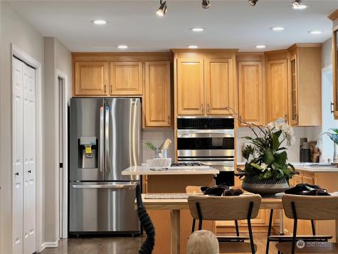 1722 226th Place Sw Bothell WA 98021