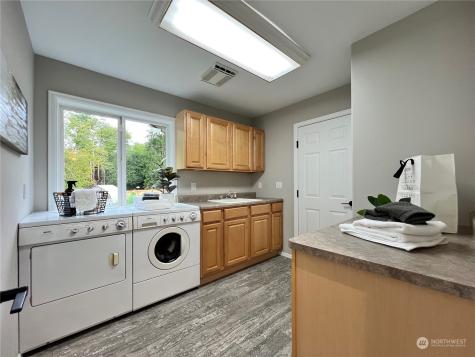 1722 226th Place Sw Bothell WA 98021