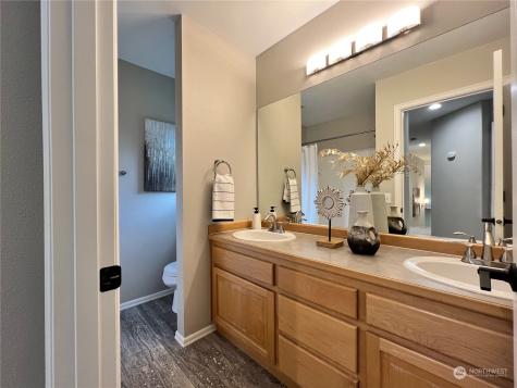1722 226th Place Sw Bothell WA 98021