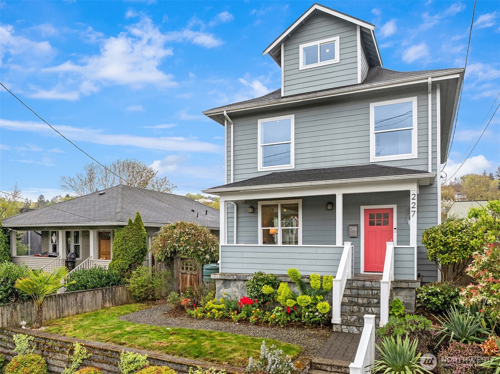 227 29th Avenue E Seattle WA 98112