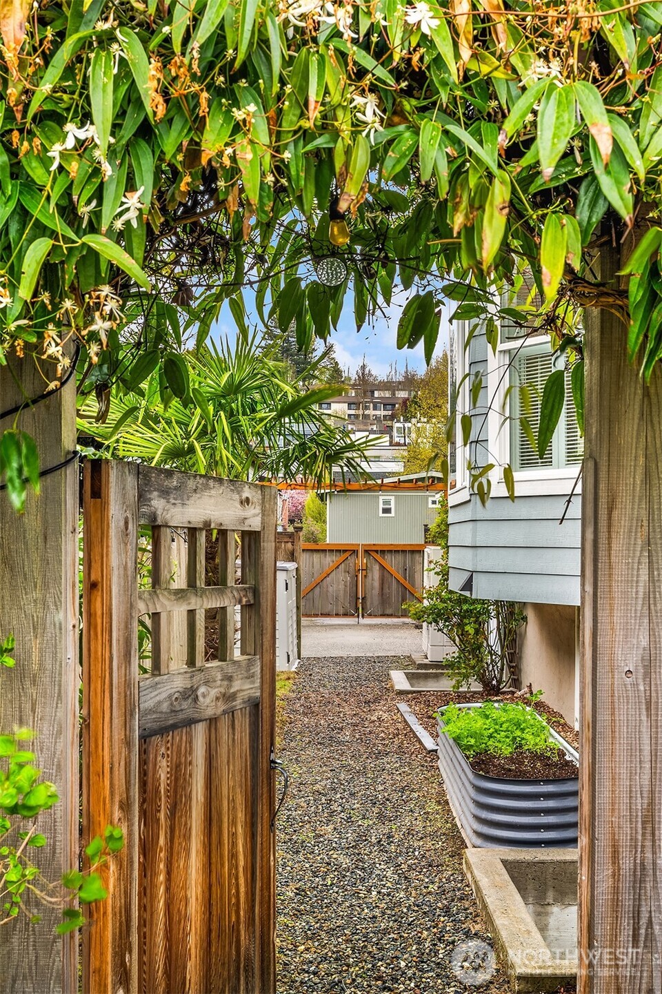 227 29th Avenue E Seattle WA 98112