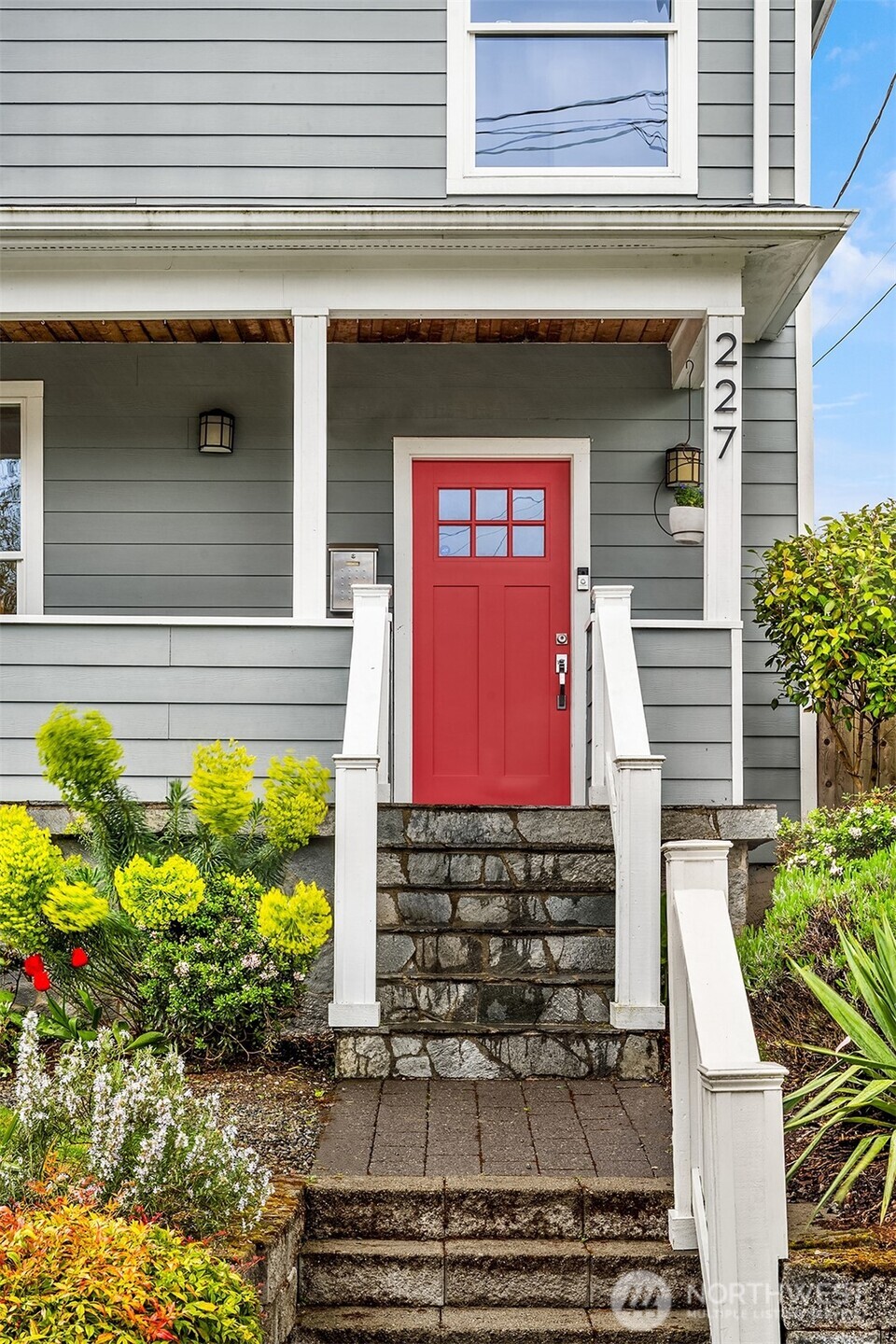 227 29th Avenue E Seattle WA 98112