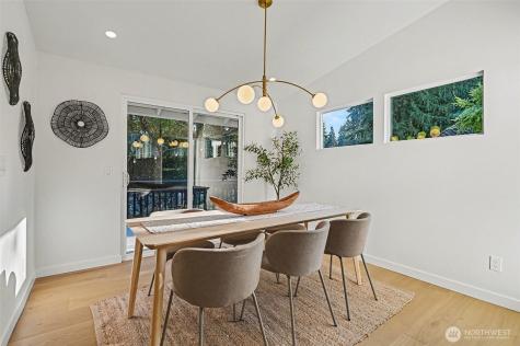 6560 W Mercer Way Mercer Island WA 98040