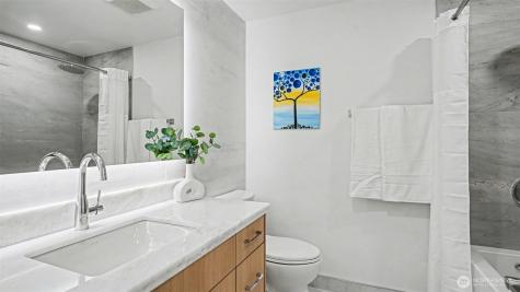 6560 W Mercer Way Mercer Island WA 98040