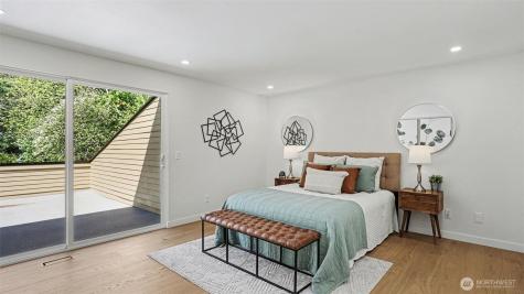 6560 W Mercer Way Mercer Island WA 98040