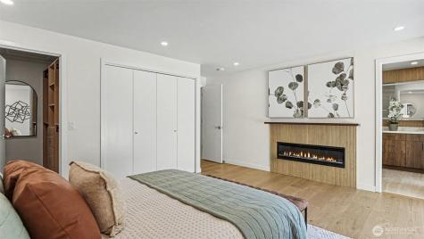 6560 W Mercer Way Mercer Island WA 98040