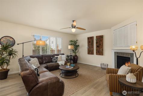 526 Rosario Avenue NE Renton WA 98059
