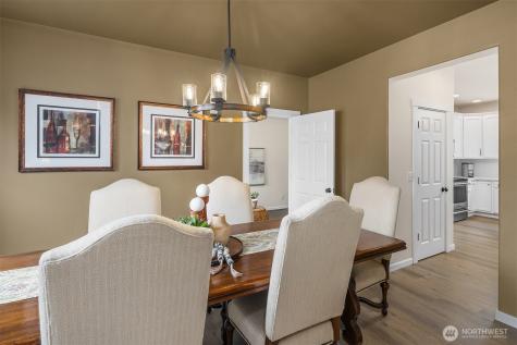 526 Rosario Avenue NE Renton WA 98059