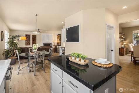 526 Rosario Avenue NE Renton WA 98059