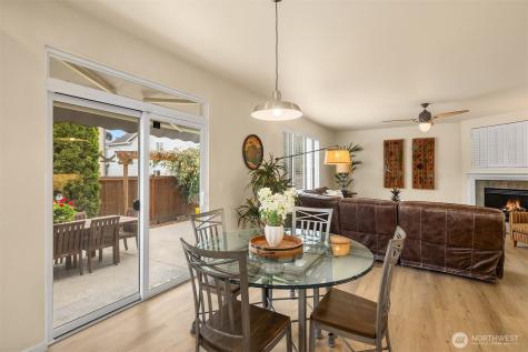 526 Rosario Avenue NE Renton WA 98059