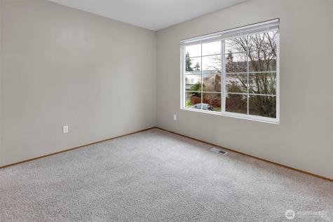 831 SW 364th Place Federal Way WA 98023
