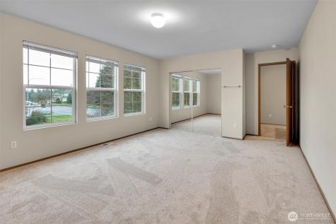 831 SW 364th Place Federal Way WA 98023