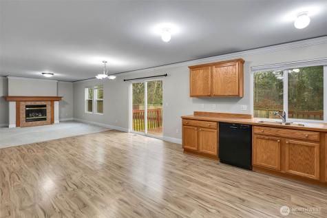 831 SW 364th Place Federal Way WA 98023