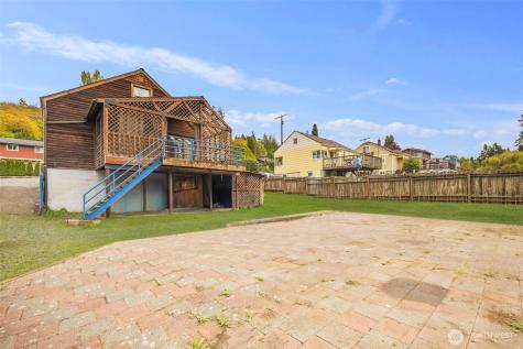 4422 Glenwood Avenue Everett WA 98203