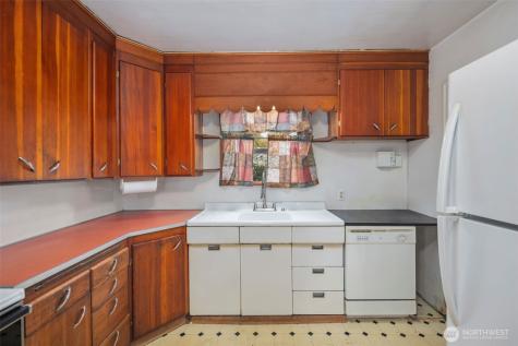 4422 Glenwood Avenue Everett WA 98203