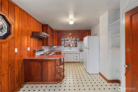4422 Glenwood Avenue Everett WA 98203