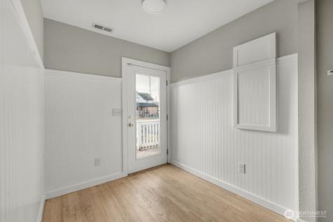 1001 S 6th Avenue Kelso WA 98626