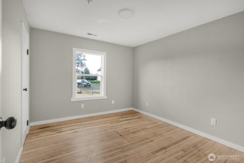 1001 S 6th Avenue Kelso WA 98626