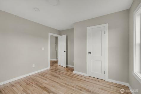1001 S 6th Avenue Kelso WA 98626