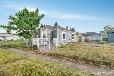 1001 S 6th Avenue Kelso WA 98626
