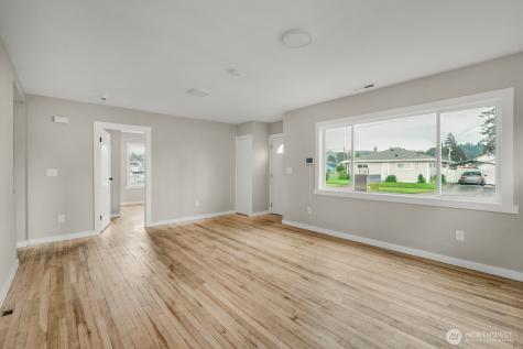 1001 S 6th Avenue Kelso WA 98626