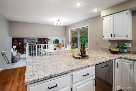 17215 NE 132nd Place Redmond WA 98052