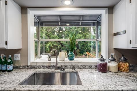 17215 NE 132nd Place Redmond WA 98052