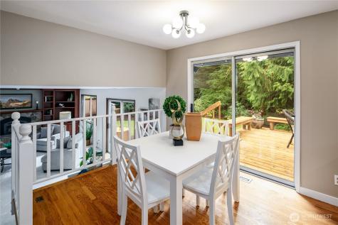 17215 NE 132nd Place Redmond WA 98052