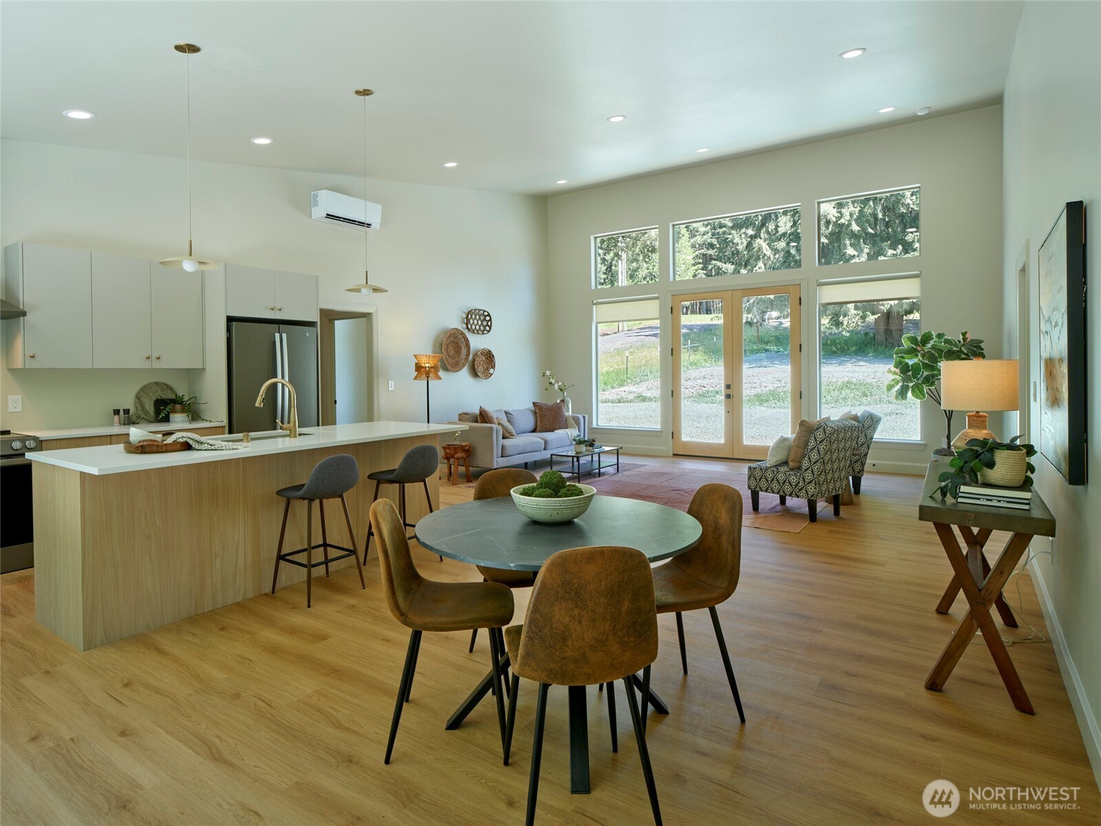 956 Paine Road Castle Rock WA 98611