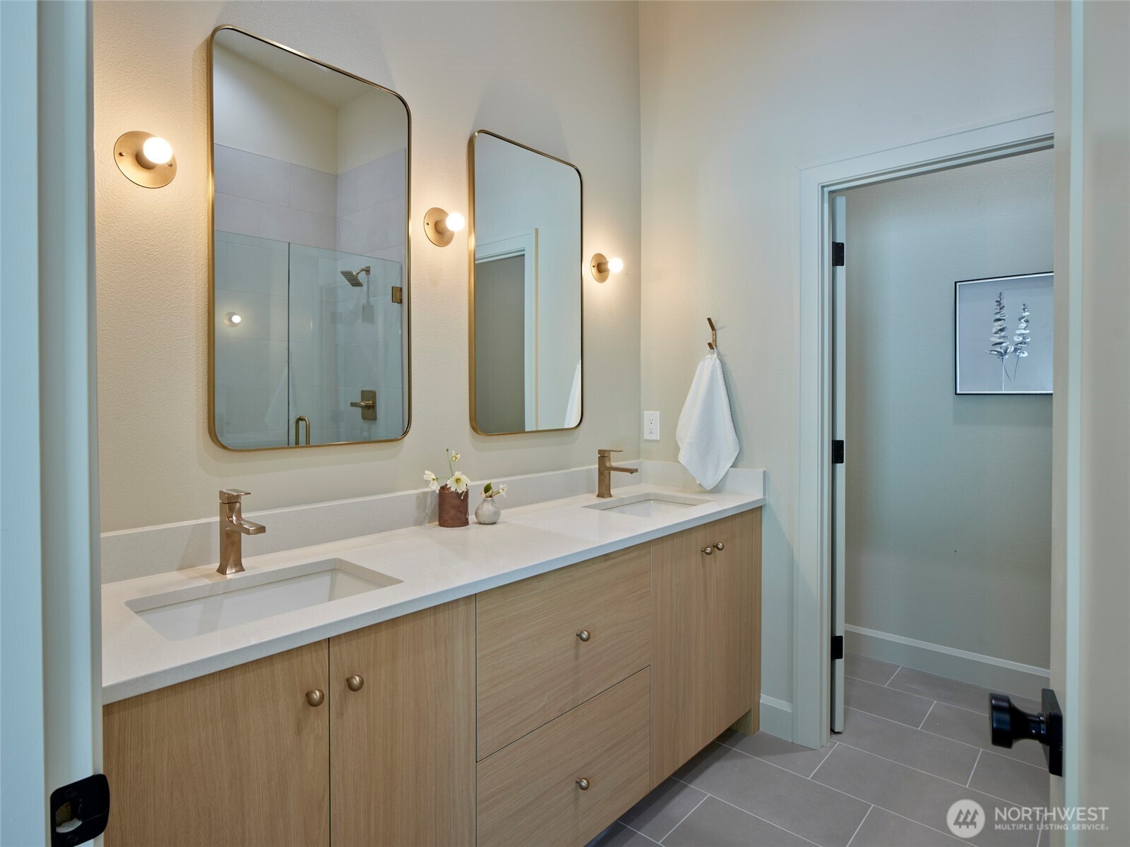 956 Paine Road Castle Rock WA 98611