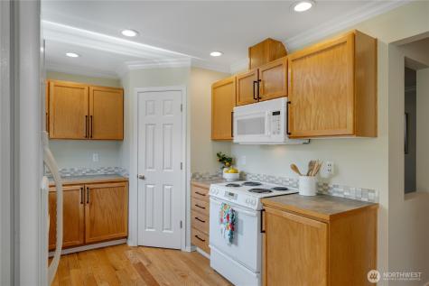 1016 99th Street SW Everett WA 98204