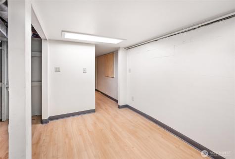 337 Park Avenue N Renton WA 98057