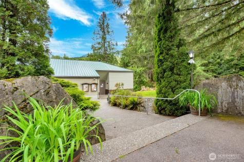 12026 Shuksan Rim Drive Deming WA 98244
