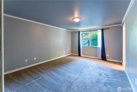 1230 30th Avenue Ct SW Puyallup WA 98373