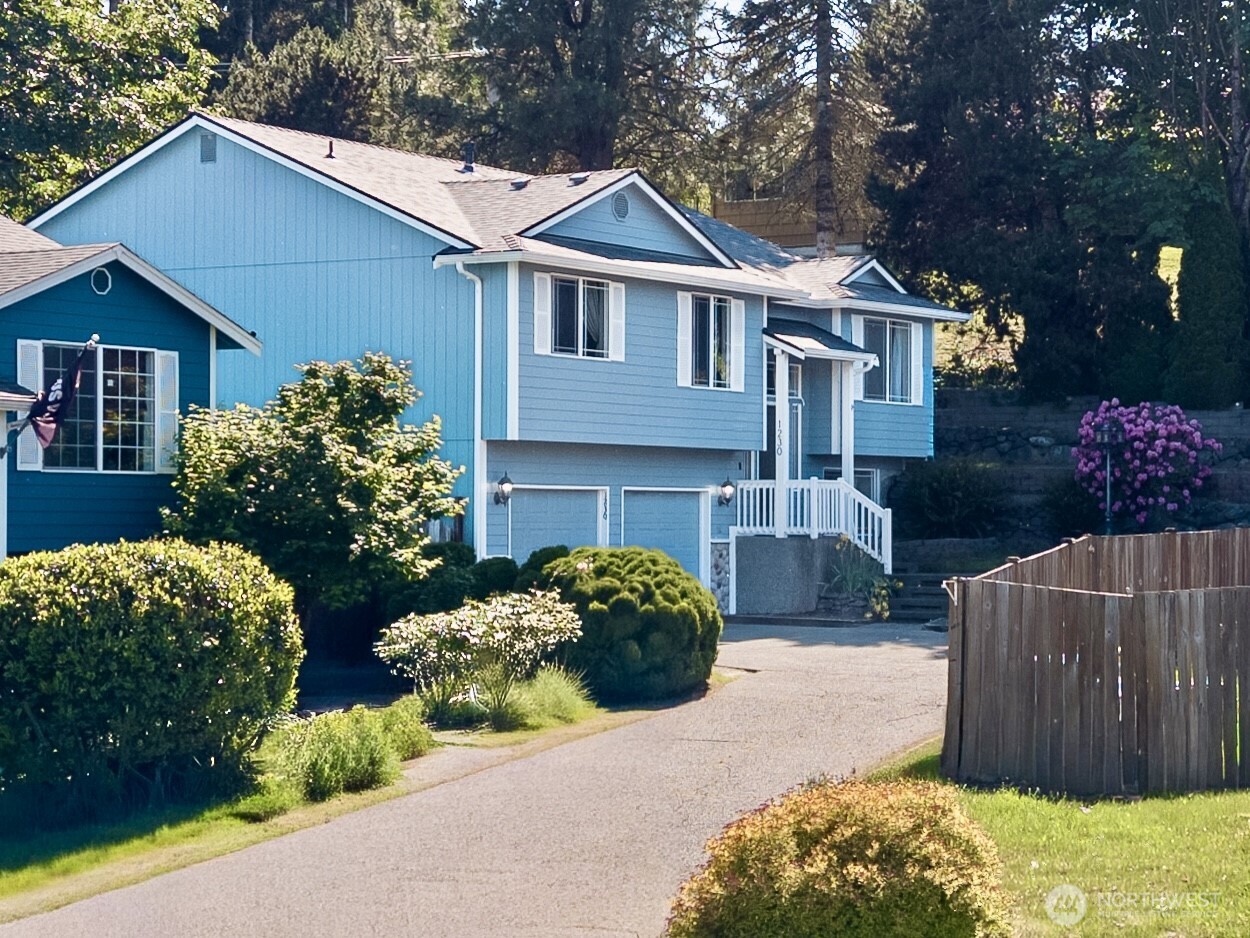 1230 30th Avenue Ct SW Puyallup WA 98373