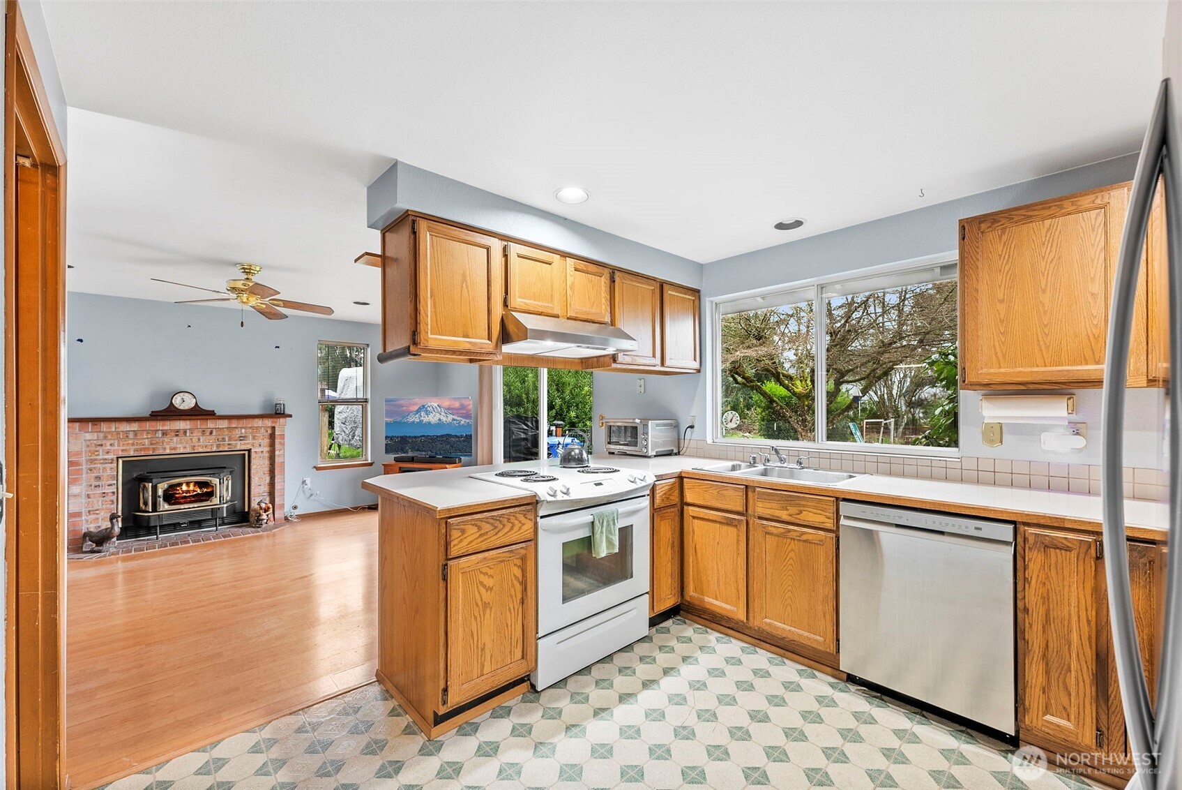 5717 60th Street Court W University Place WA 98467