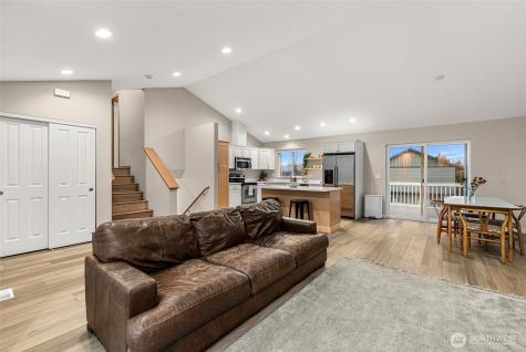 576 Saddle Rock Loop Wenatchee WA 98801