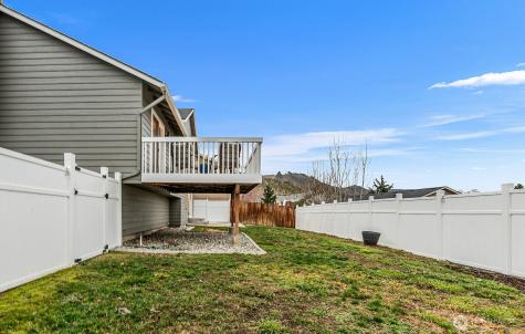 576 Saddle Rock Loop Wenatchee WA 98801