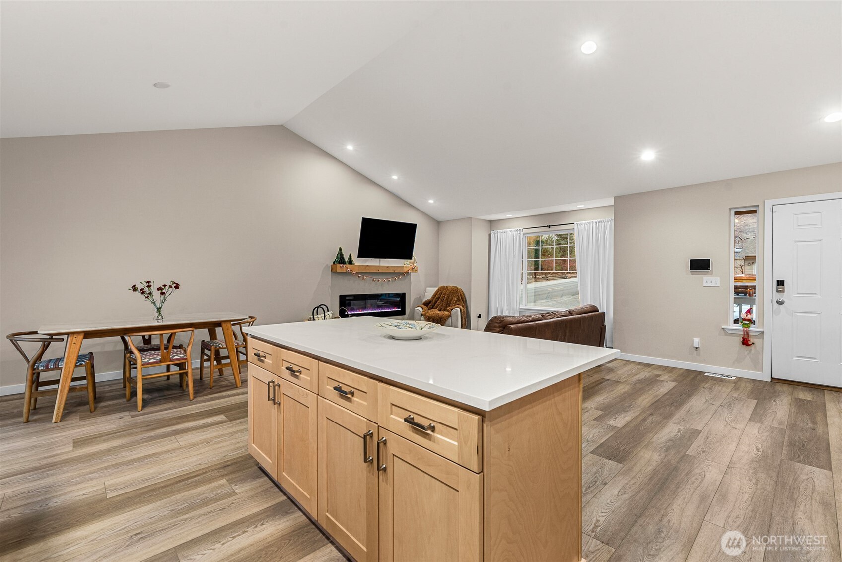 576 Saddle Rock Loop Wenatchee WA 98801