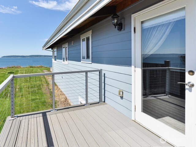 3512 Mission Beach Road Marysville WA 98271
