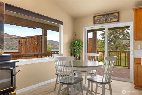 65 Eastlake Road Oroville WA 98844