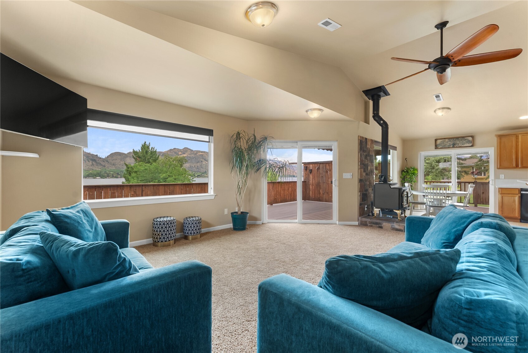 65 Eastlake Road Oroville WA 98844
